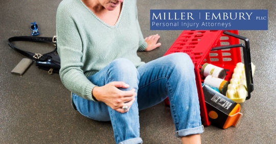 woman who slipped on the floor of a grocery store